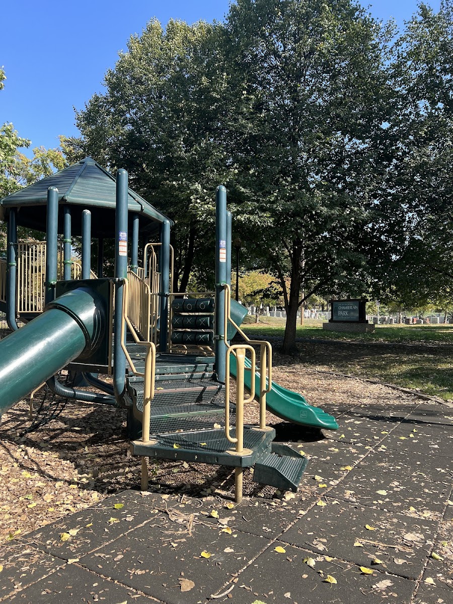 Chamberlain Park Playground - Playground in Des Moines