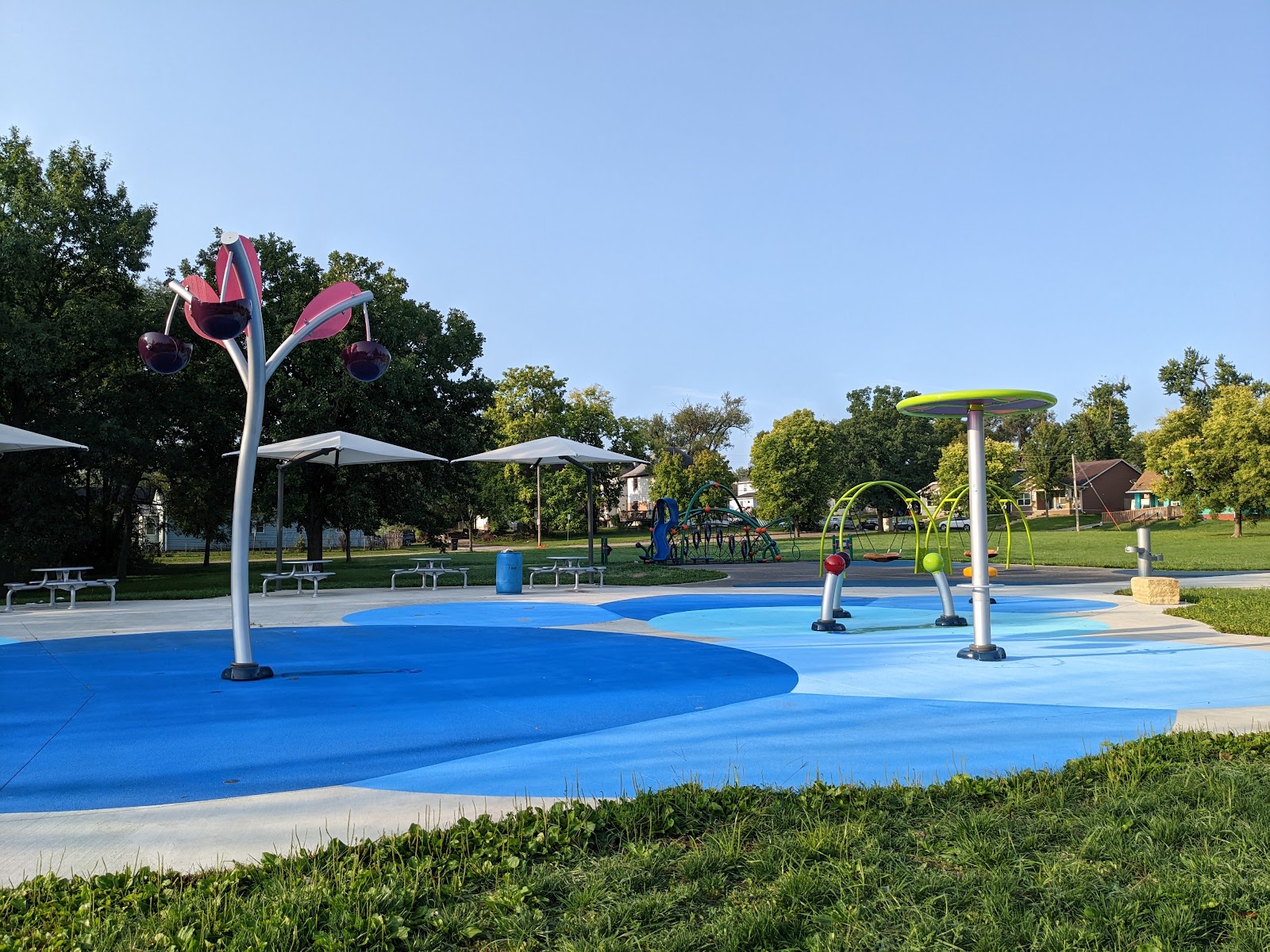 Bates Park Playground - Playground in Des Moines