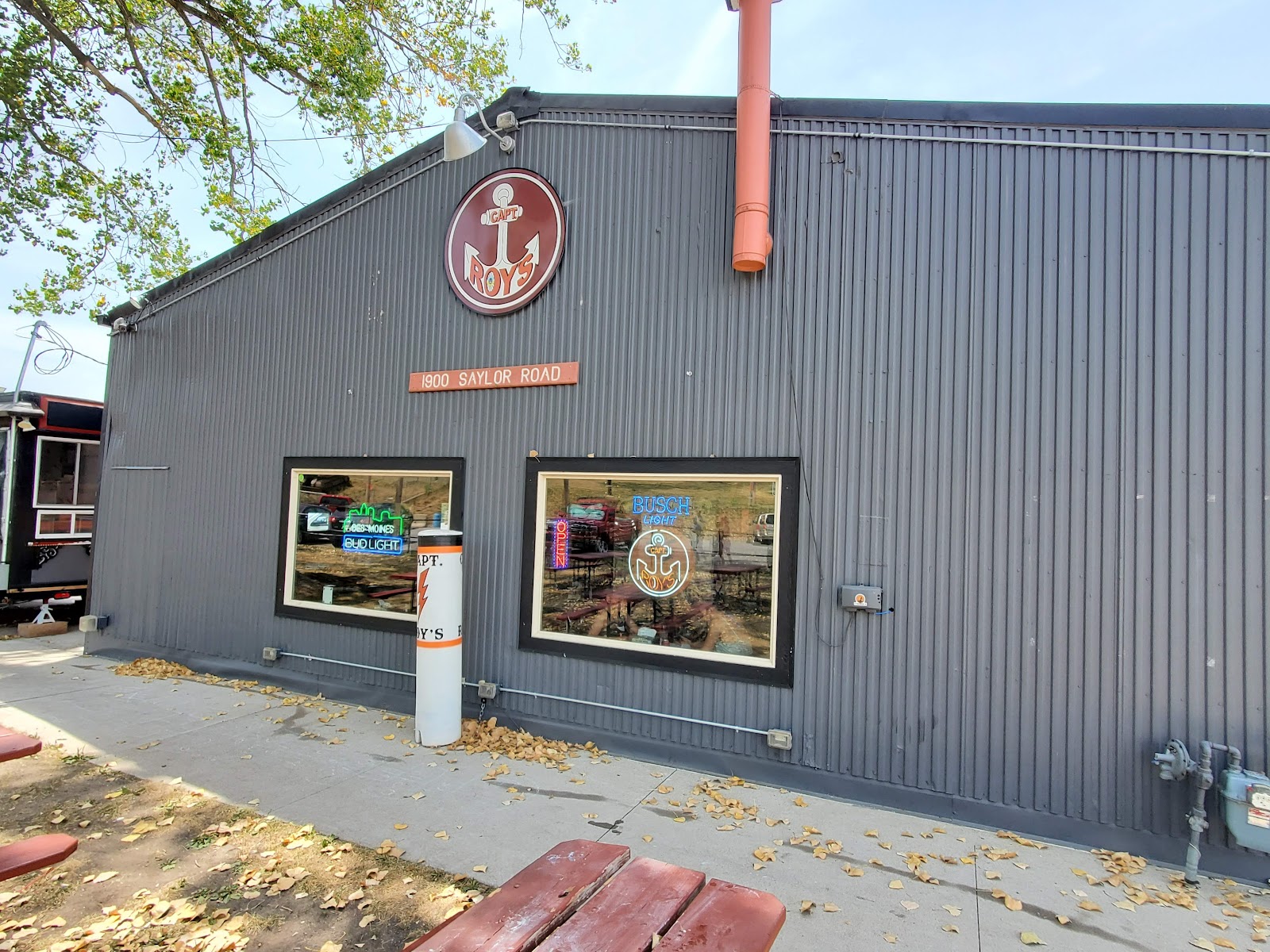 Captain Roy's - Bar & Grill in Des Moines, Iowa