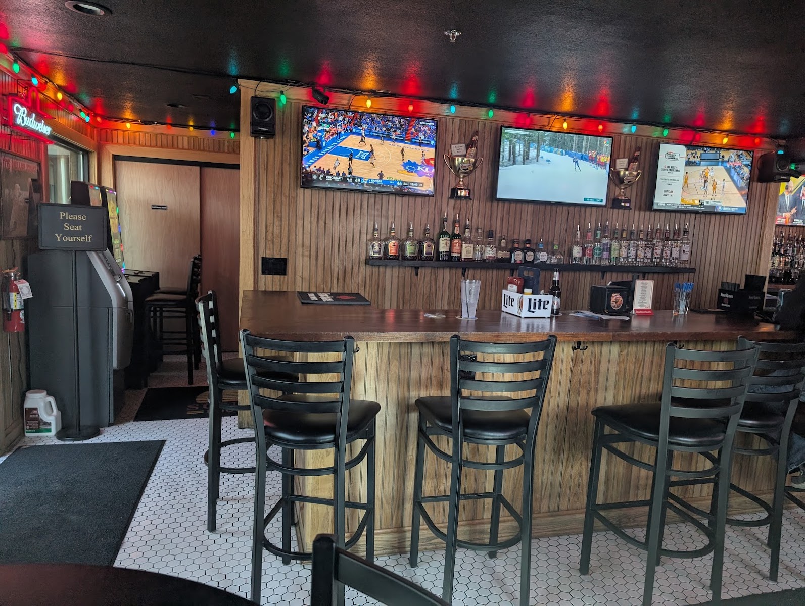 Sunset Lounge - Bar & Grill in Des Moines, Iowa