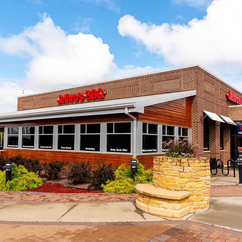 Jethro's BBQ n' LakeHouse - American in Ankeny, Iowa