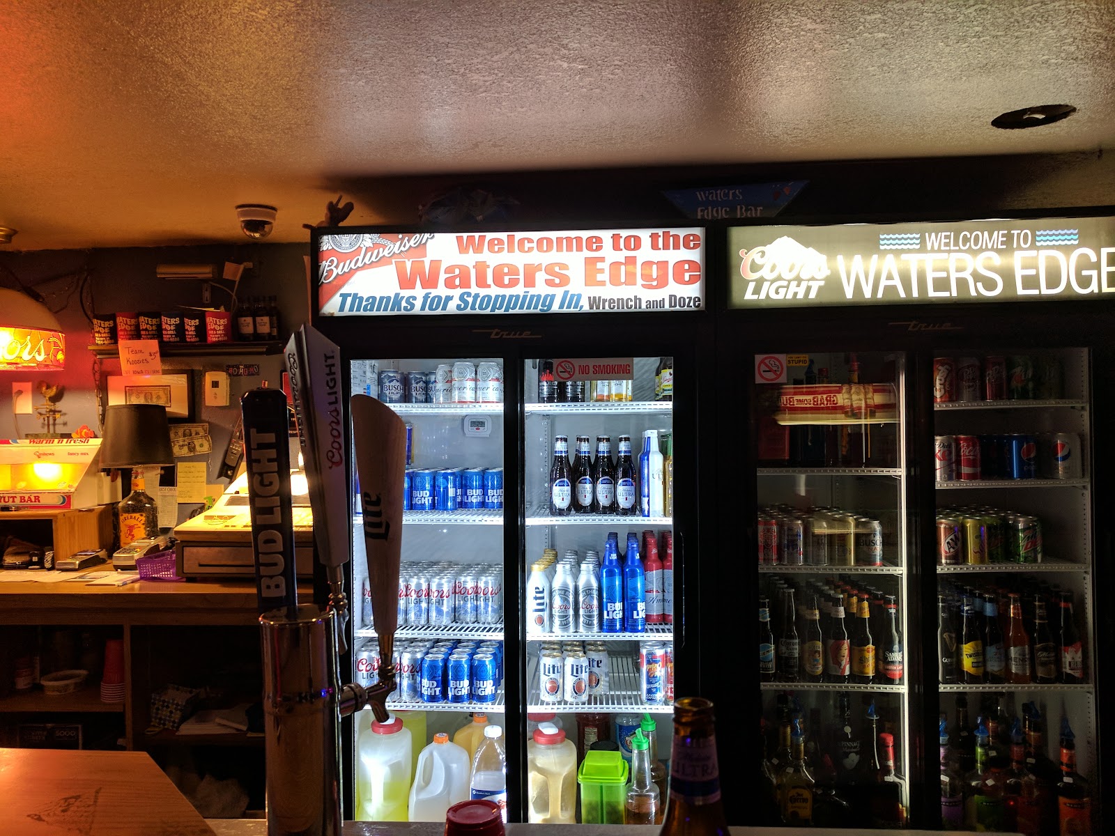 Waters Edge Bar & Grill - Bar & Grill in Polk City, Iowa