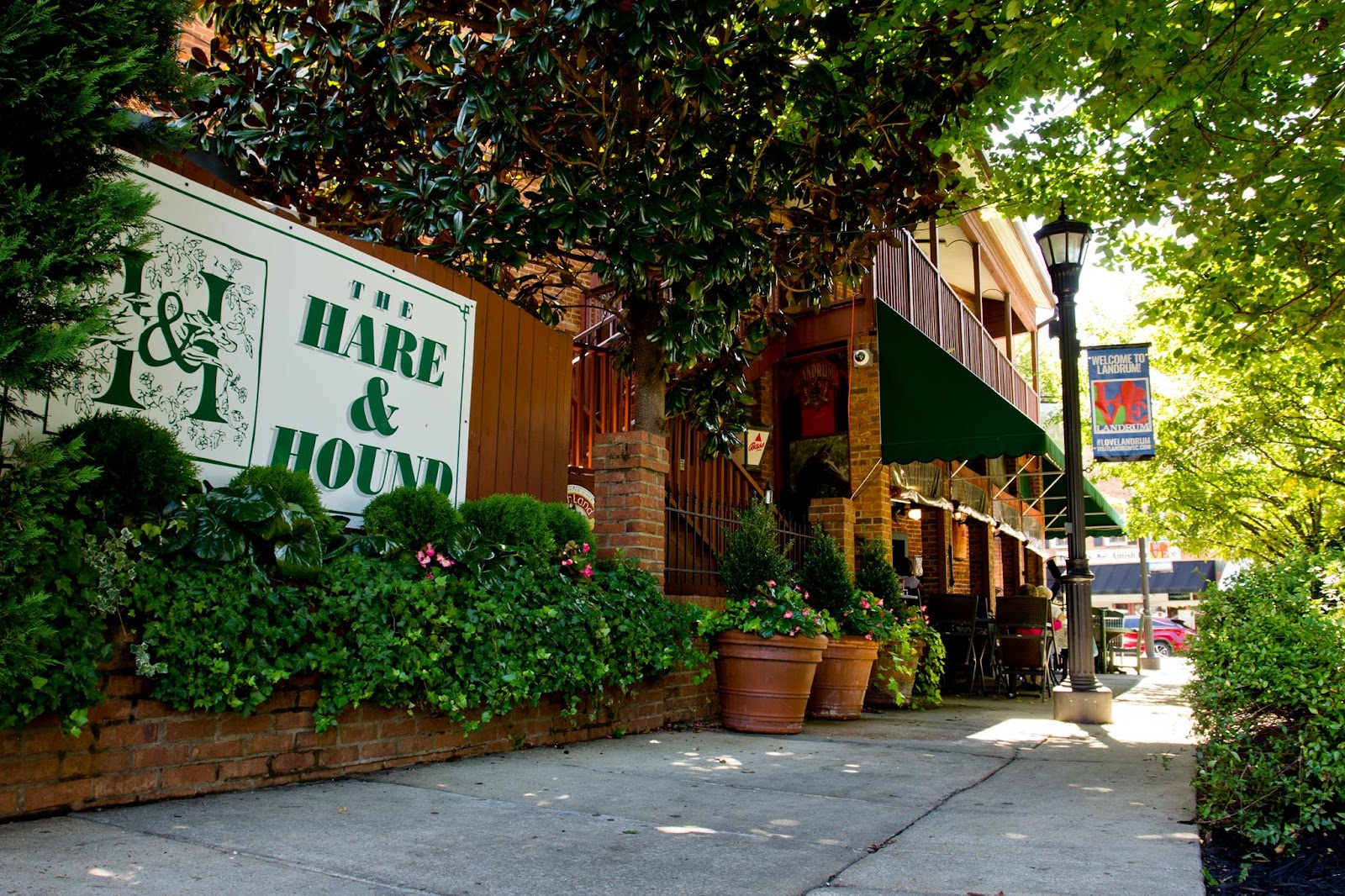 Hare + Hound - Pizza/American in Des Moines, Iowa
