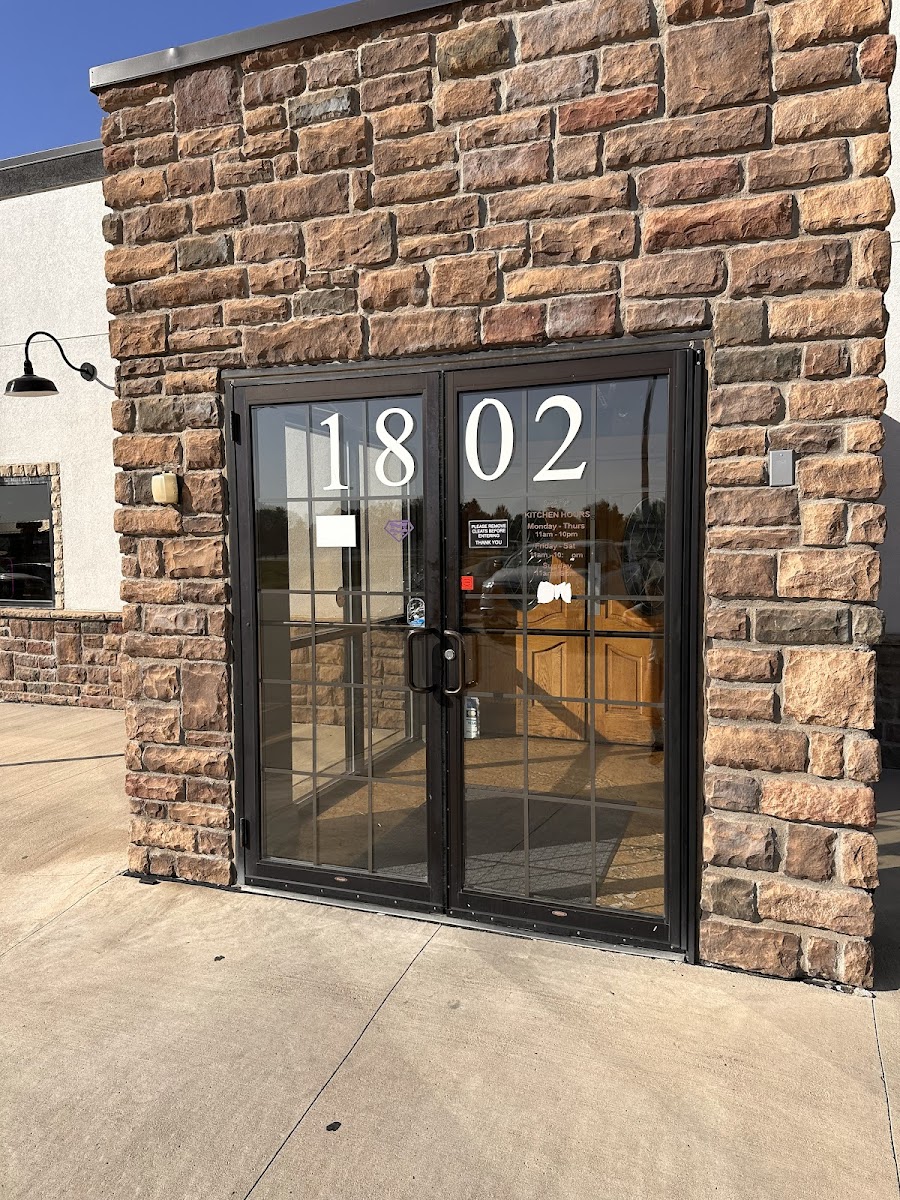 Sports Page Bar & Grill - Bar & Grill in Indianola, Iowa
